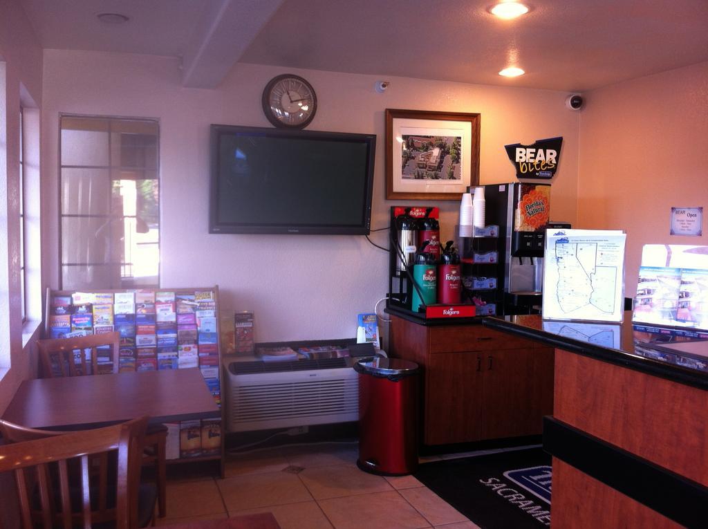 Travelodge Sacramento/Rancho Cordova Zewnętrze zdjęcie